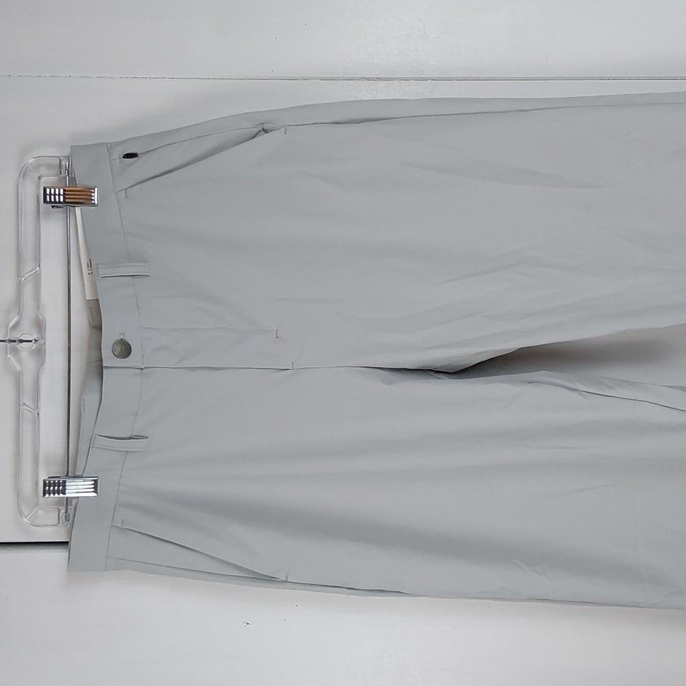 Calvin Klein|Mens Light Gray Lightweight Wrinkle Resist Dress Pant Preppy 33x32